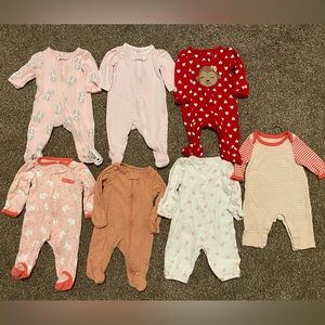 Lot of 7 newborn pajamas